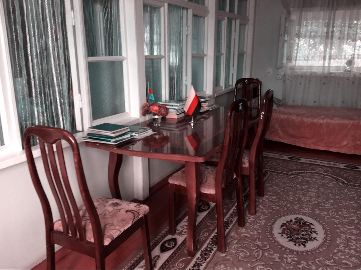 House On Ashiq Cuma Street 8 Bed & Breakfast Şǝki Dış mekan fotoğraf