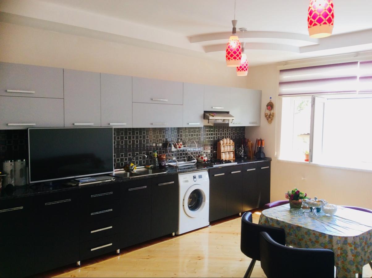 House On Ashiq Cuma Street 8 Bed & Breakfast Şǝki Dış mekan fotoğraf