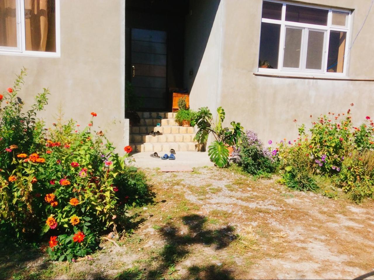House On Ashiq Cuma Street 8 Bed & Breakfast Şǝki Dış mekan fotoğraf